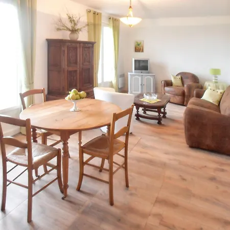 Σπίτι διακοπών Maison Charmante A Avec Jardin Et Vue Portbail