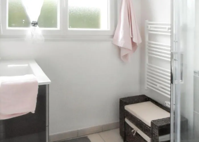 Maison Charmante A Avec Jardin Et Vue