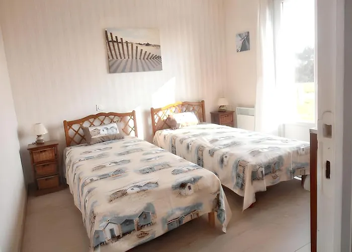 Maison Charmante A Avec Jardin Et Vue * 波尔巴伊